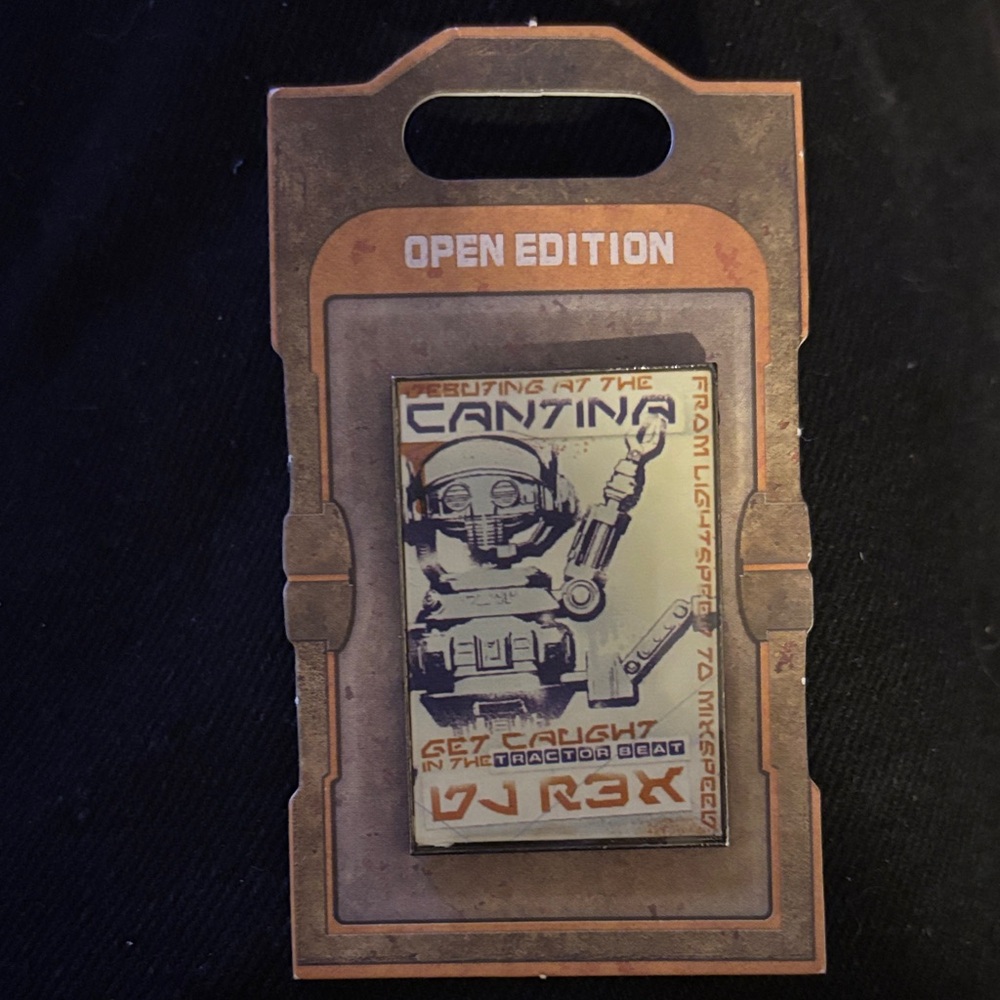 Disney Star Wars Droid Pin - Brown and Silver